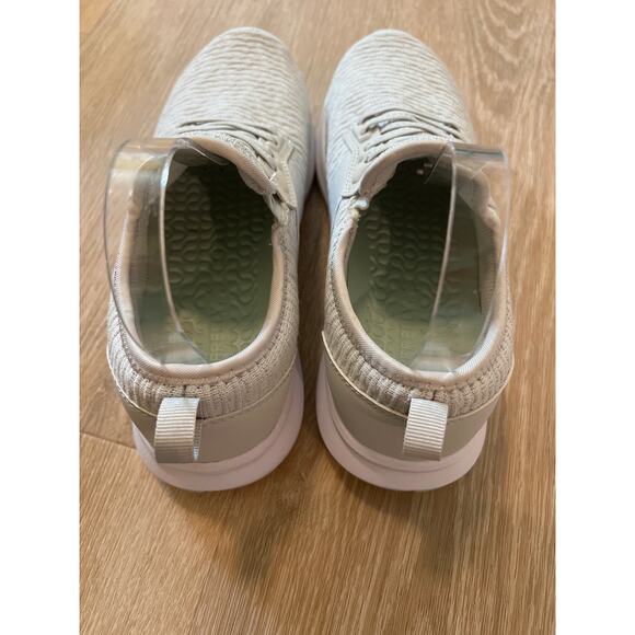 Freely Womens Sneaker Mint Green Slip On Flat Heel Elastic Lace Front Size 8.5 - Picture 2 of 4